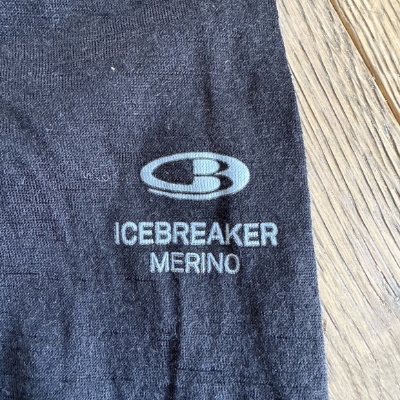 Black Icebreaker Men’s Black Long Sleeve Top - Picture 9 of 14